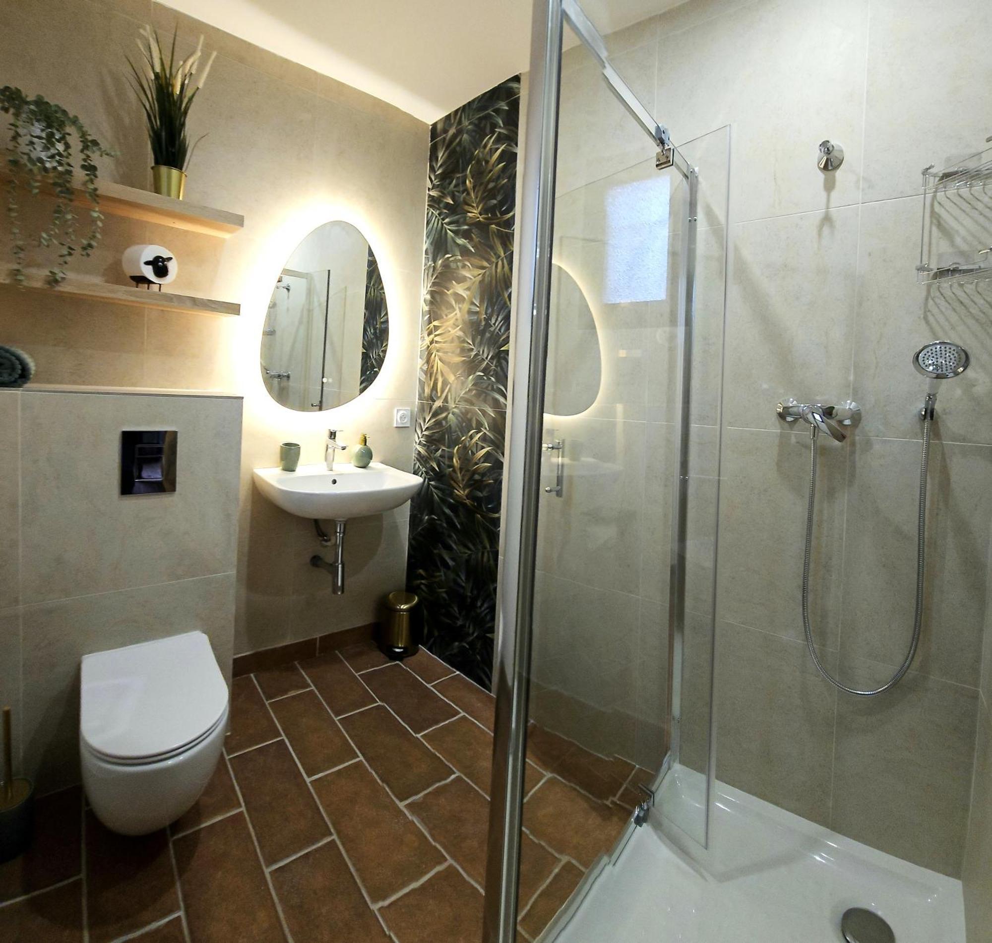 Villa Tropez Chambres D'Hotes Le Luc Εξωτερικό φωτογραφία